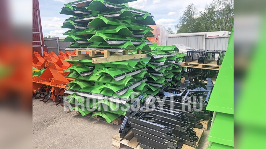 Отвал Kerland | Керланд 2035/330 KE к трактору Кентавр 240/244 с гидроповоротом (1,6 м)